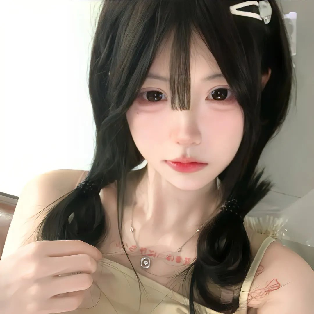 她满级锦鲤，你惹她干嘛